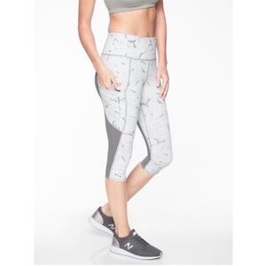 Athleta Women’s Grey Palm All in Crop Leggings Size M